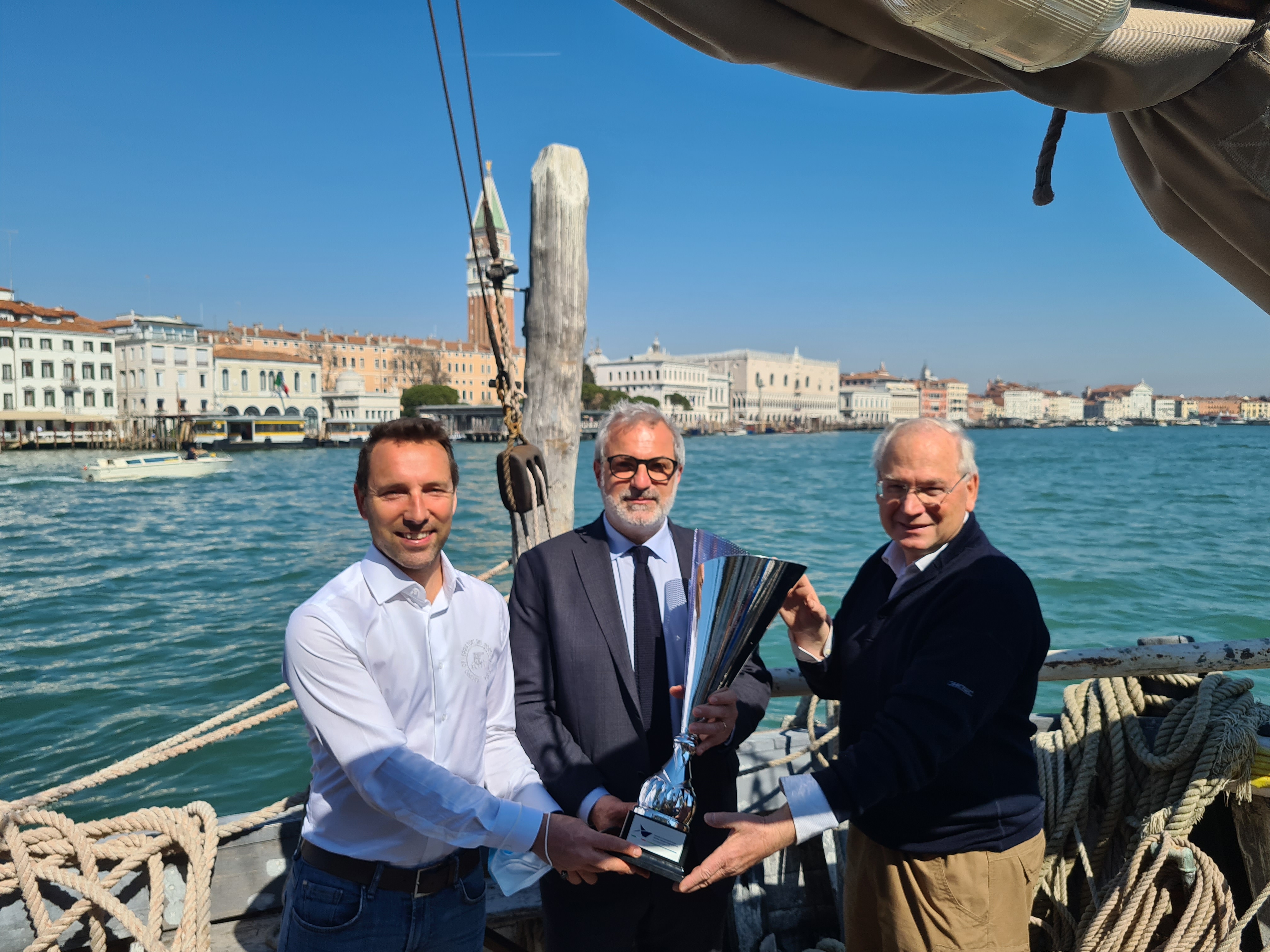 Assegnato alla Compagnia della Marineria Tradizionale “Nuovo Trionfo” il primo “Trofeo Porti del Veneto”